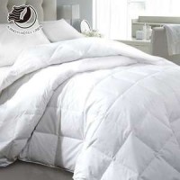 White Color Queen Size Cotton Fabric Polyester Filling Hotel Quilt