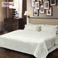 2018 Top Quality Warmer Hotel Luxury Bedding Quilt For Hot Sales