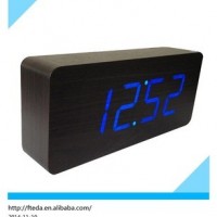 Lowest Price High Quality Wood Square 13 Colors Selectable LED Alarm Digital Desk Clock Wooden Therm