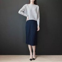 OEM Type Ladies Fashion Design MIDI Skirt with Knitted Pleated Office Lady Wear