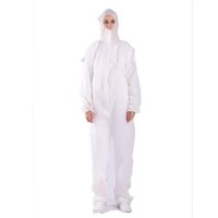 Medical Protective Clothing with PE Film High Quality Isolation Gown En 14605
