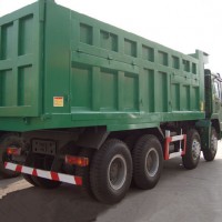 Sinotruk 8X4 Heavy Duty Truck/371HP Truck (ZZ3317N3867W)