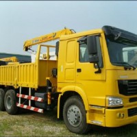 Sinotruk HOWO 10t Truck Mounted Crane