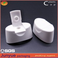 20 Neck Plastic Bottle Flip Top Cap with Silicon Insert for Shampoo