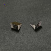 Factory Custom-Made Fused Silica Sapphire Glass Right Angle Triangular Prism