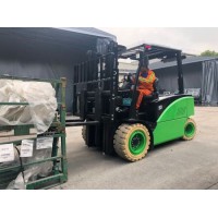5ton Free Mast Lifting Height AC Powered Electric Forklift