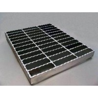 Serrated Steel Grating Surfaces