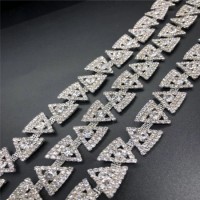 Luxury Silver Metal Roll Triangle Crystal Rhinestone Cup Chain Strass for Dress