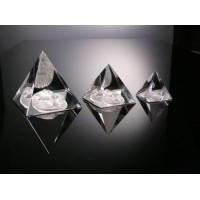 Crystal Glass Engraved Pyramid Craft for Souvenir and Promotion