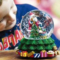 Crystal Glass Ball Music Box for Christmas Decoration