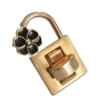 Custom Fashion New Design Zinc Alloy Lock Shape Metal Turnable Buckle Lock for Bags