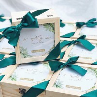 New Wooden Gift Box for Wedding Souvenir Anniversary Customized Logo