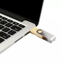 360 degree rotating wood gift USB flash drive